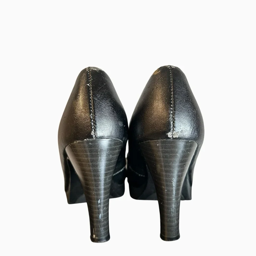VTG Y2K Candies Black Closed Toed Leather Pumps Heels Women's Shoes Size US 6.5